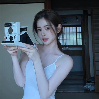 满船春色